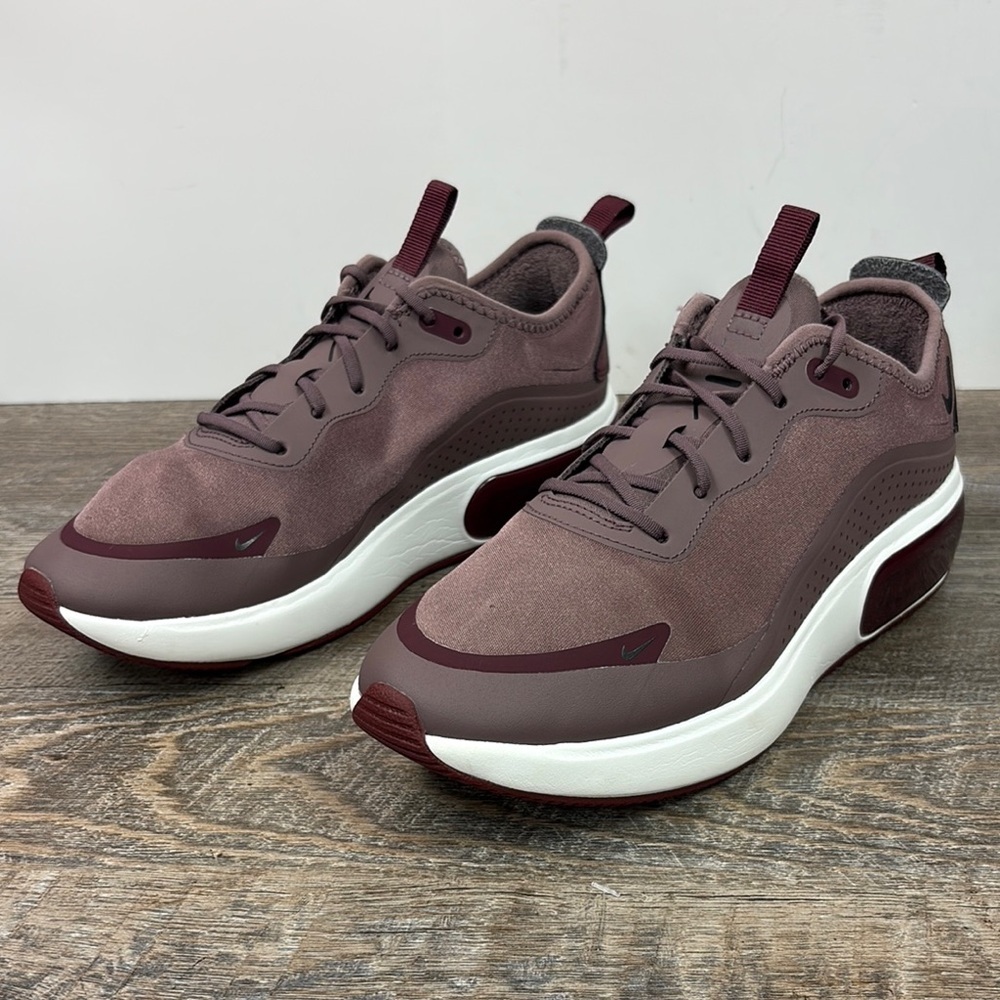 Nike Women’s Air Max Dia ‘Plum Eclipse’ AQ4212-201 Size 8.5